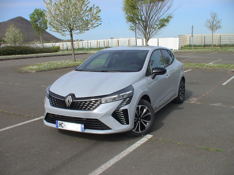 Renault Clio V Clio E-Tech full hybrid 145 GSR2 Techno 2025 occasion Harnes 62440
