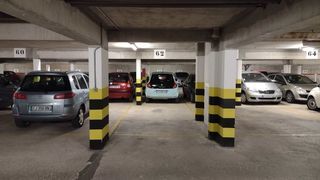  Parking / Garage � louer 8 m�