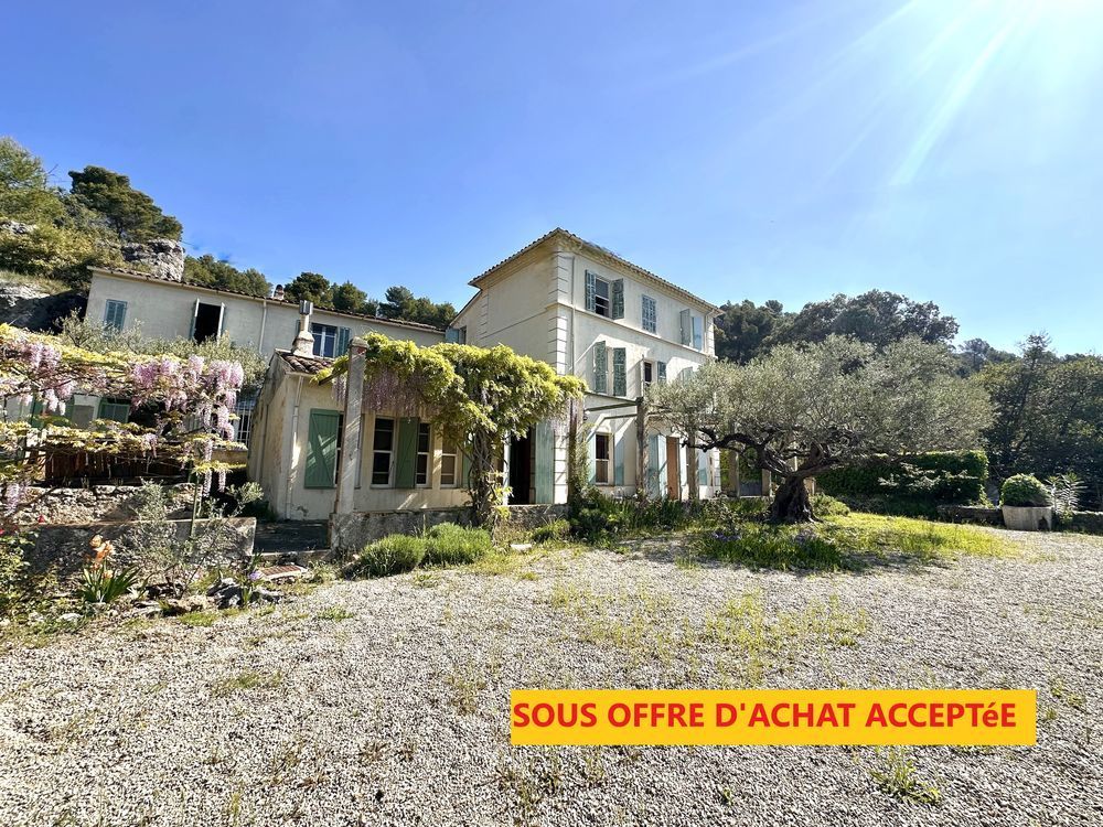 � vendre  Propri�t�/ch�teau Villecroze (83690)