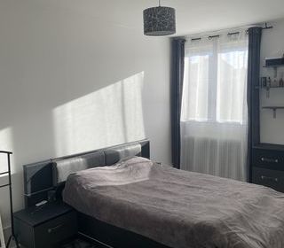  Appartement � louer 4 pi�ces 77 m�