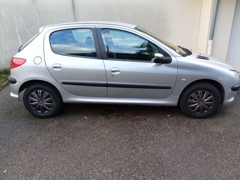 Peugeot 206 2003 occasion Chamb&eacute;ry 73000