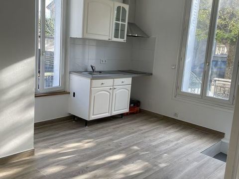   Studio meubl� Bessancourt 200 m de la gare Appartement - 1 pi�ce(s) - 18 m�