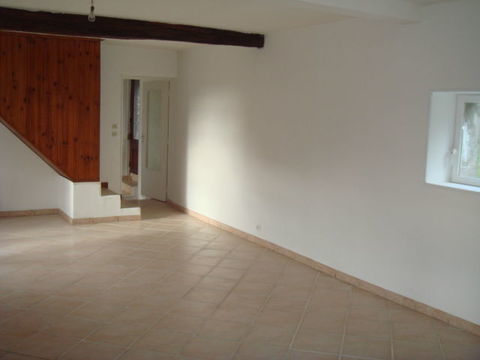   MAISON 150 M2 SUR 324 M2 TERRAIN - 4 CHAMBRES Maison - 6 pi�ce(s) - 150 m�