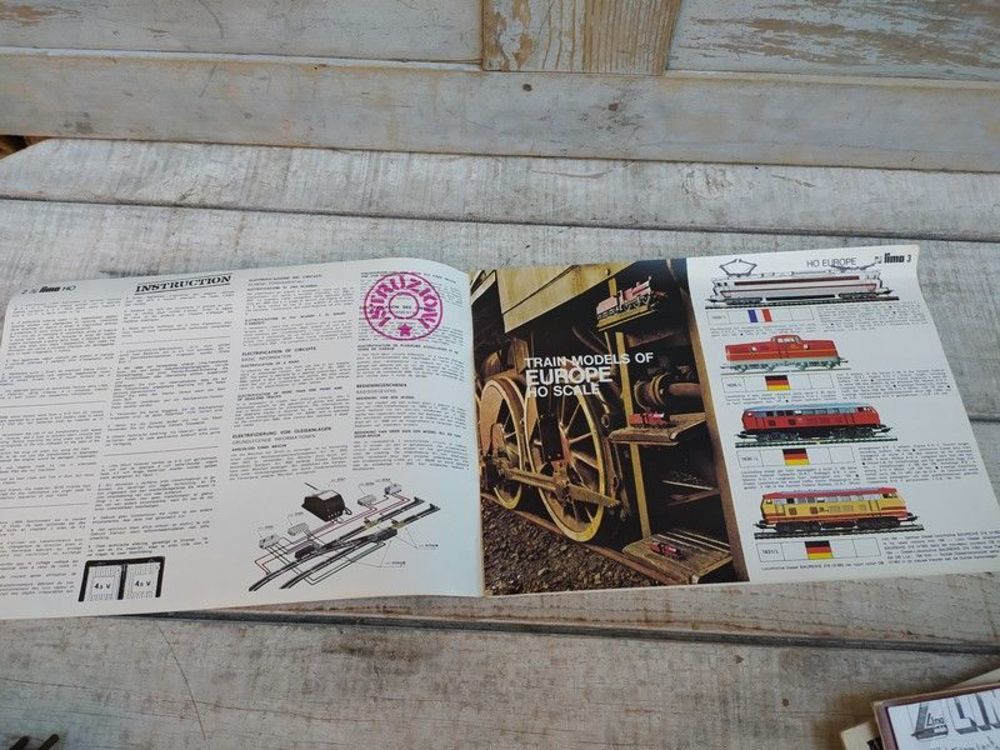 Catalogue G&eacute;n&eacute;ral Trains Lima 1976 / Jouet locomotive Gare 