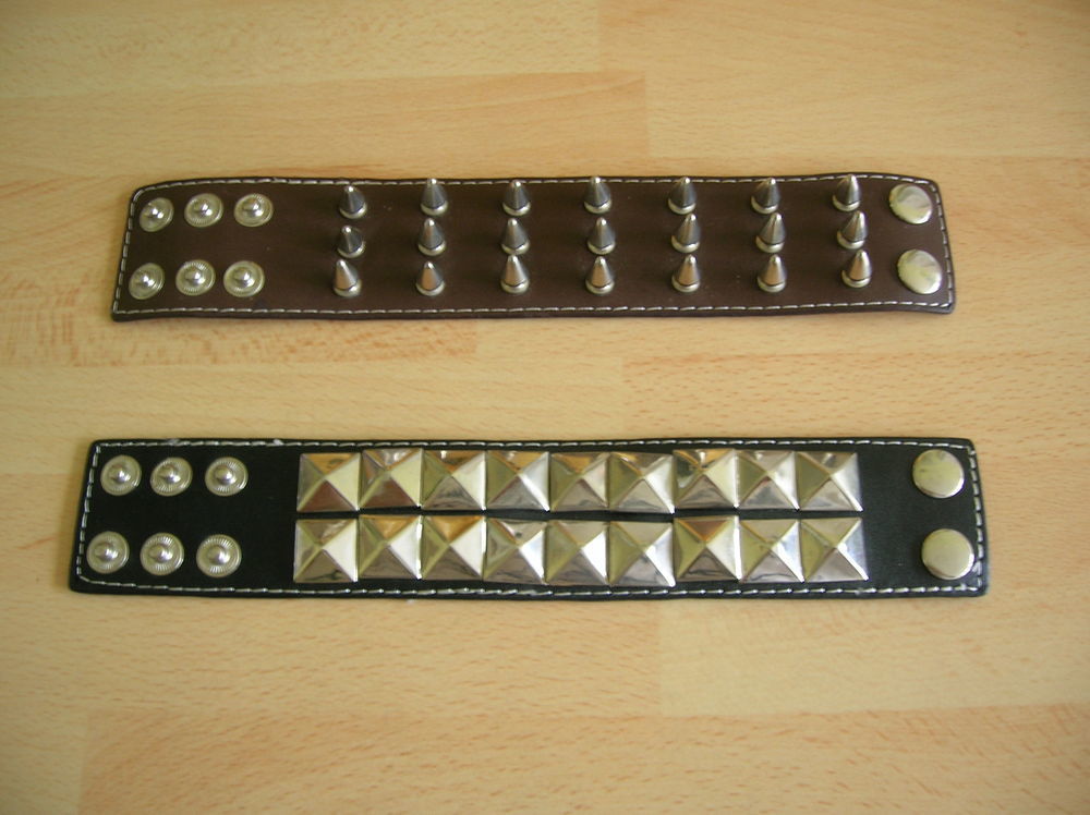 Lot de 2 BRACELETS DE FORCES pour M&eacute;taleux Bijoux et montres