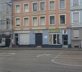  Immeuble � vendre 900 m�