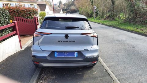 Renault Symbioz E-Tech full hybrid 160 ch Esprit Alpine 2025 occasion Saint-Saturnin 72650