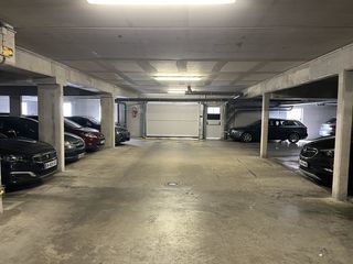  Parking / Garage � vendre 12 m�