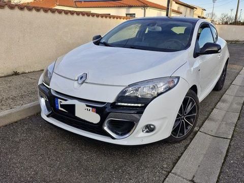 Renault M&eacute;gane II Coup&eacute; M&eacute;gane 2 phase 3 BOSE, 115ch 1,5DCI 2013 occasion Vernet 31810
