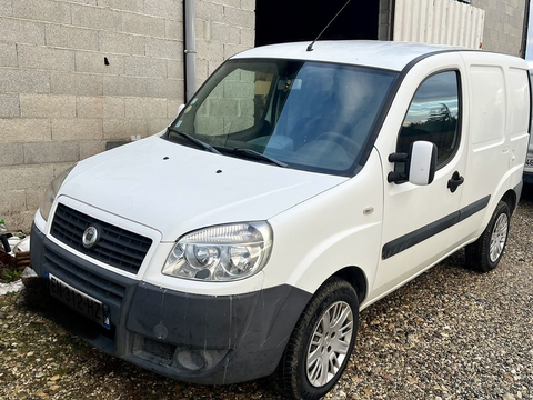 Fiat Doblo DOBLO CARGO 1.3 MULTIJET 16V PACK CD CLIM T&Ocirc;LE 2006 occasion Mours-Saint-Eus&egrave;be 26540