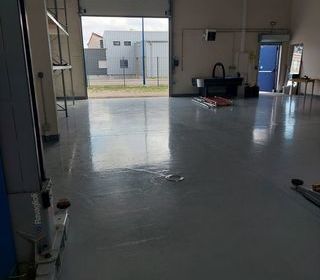  Atelier � louer 3/4 pi�ces 160 m�