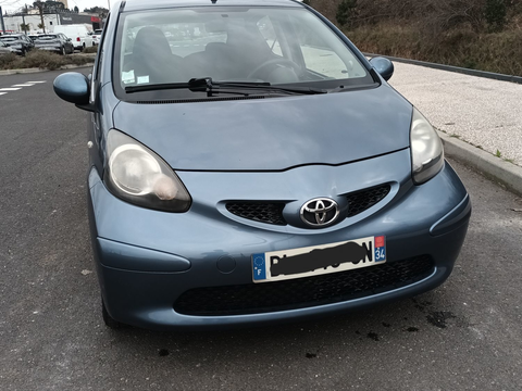 Toyota Aygo 1.0 VVT-i Les Bleus 2008 2008 occasion Vias 34450
