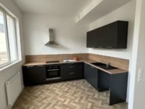   Appartement spacieux et lumineux proche centre ville  Appartement - 3 pi�ce(s) - 71 m�