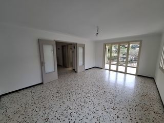  Appartement � louer 5 pi�ces 140 m�