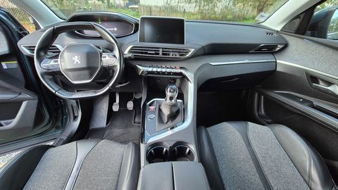 Peugeot 5008 1.5 BlueHDi 130ch S&S BVM6 Allure 2018 occasion Grayan-et-l'H&ocirc;pital 33590