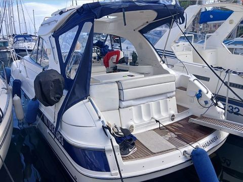 Bateaux &agrave; moteur Vedette - Yacht - Offshore 2006 occasion Saint-Tropez 83990