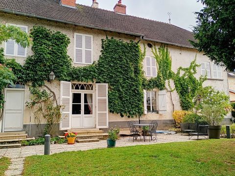   Belle demeure bourgeoise Maison - 11 pi�ce(s) - 390 m�