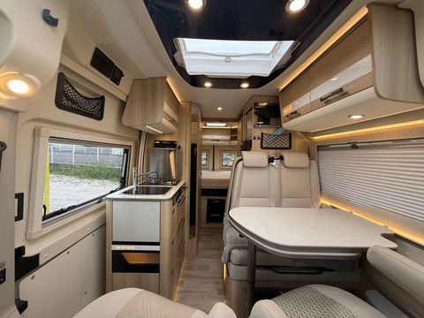 Van am&eacute;nag&eacute; Van am&eacute;nag&eacute; 2020 occasion Tullins 38210