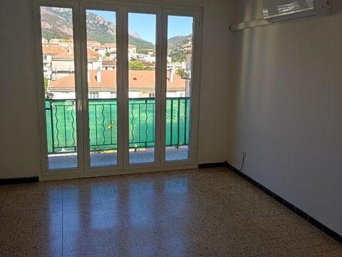   f4 vide Appartement - 3/4 pi�ce(s) - 80 m�