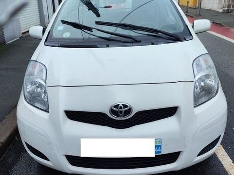 Toyota Yaris 100 VVT-i Confort Stop & Start 2009 occasion Saint-Nazaire 44600