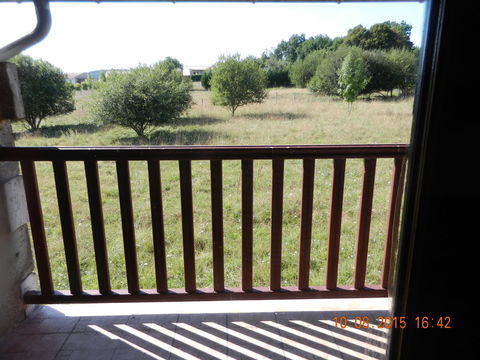   Maison individuelle F3 Gardes Le Pontaroux Maison - 4 pi�ce(s) - 80 m�