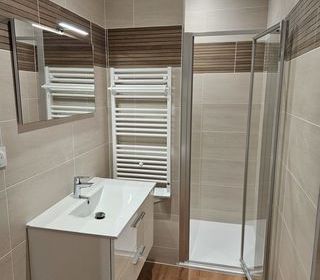  Appartement à louer 2 pièces 44 m²
