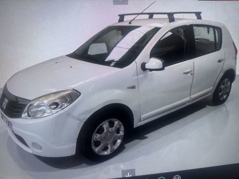 Dacia Sandero 1.4 MPI 75 GPL eco2 Laur&eacute;ate 2009 occasion Villeurbanne 69100
