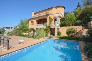 Location  Maison - Villa 