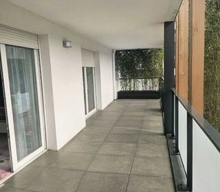  Appartement � vendre 4 pi�ces 77 m� La valentine