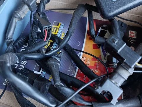 Pi&egrave;ces et &eacute;quipements Voiture Pi&egrave;ces et &eacute;quipements Voiture  occasion Montbrehain 02110