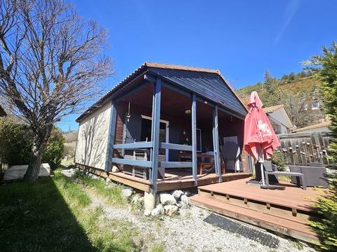   Habitation L�g�re de type chalet avec terrasses, terrain, � proximit� imm�diate du Lac de Castillon Chalet - 3 pi�ce(s) - 30 m�