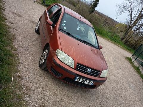 Fiat Punto 1.3 Multijet 16V Cult 2005 occasion Les Mureaux 78130