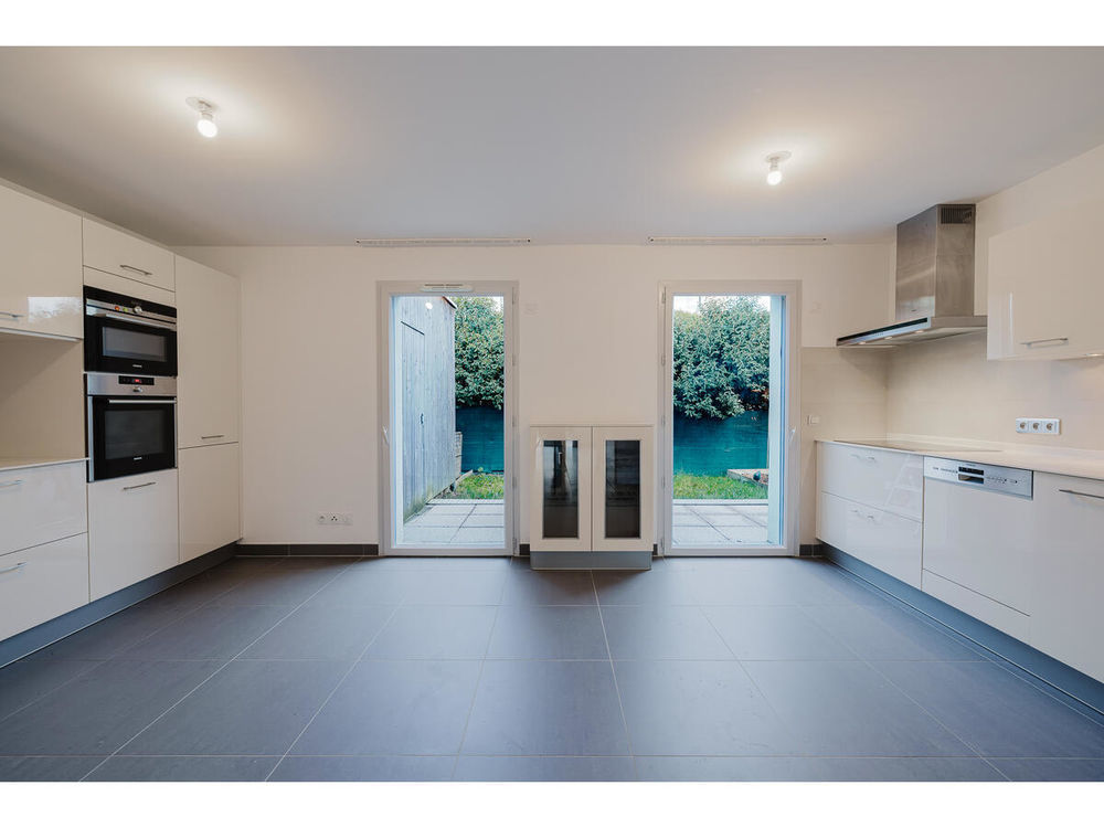 � vendre  Maison Chevry (01170)