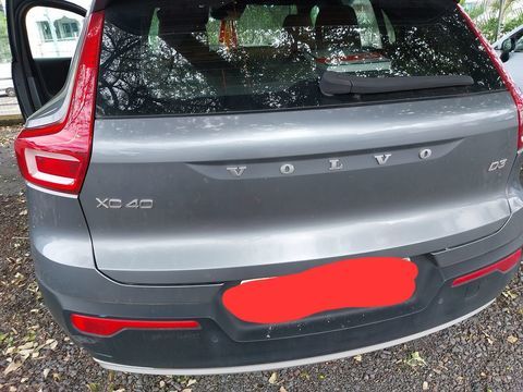 Volvo XC40 yv1x272VDK2141599 2019 occasion Bois de N&egrave;fles Saint Paul 97411