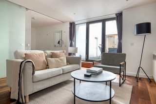  Appartement à louer 2 pièces 37 m² Bordeaux