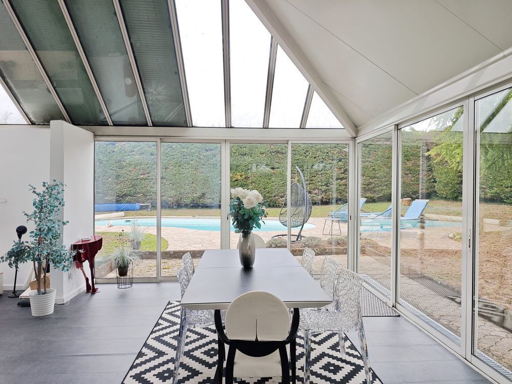 � vendre  Maison Cessy (01170)