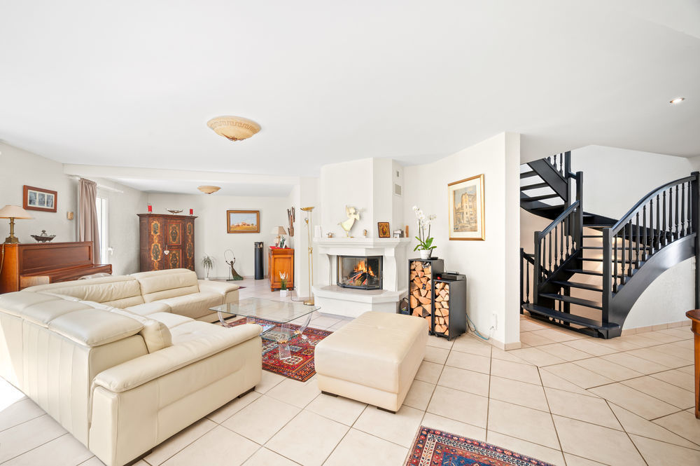 � vendre  Maison Divonne-les-Bains (01220)