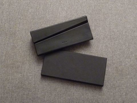 Etui à Lunettes Triangulaire Rigide Pliable Noir- Dior 40 Paris 15 (75)