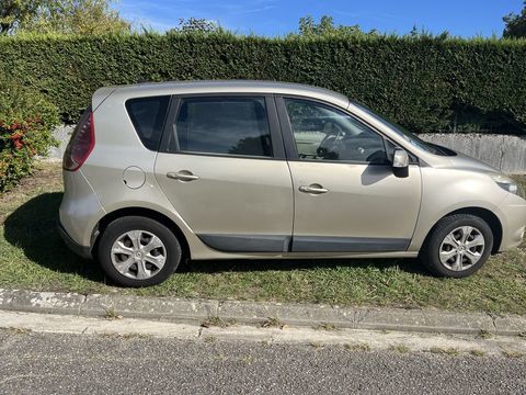 Renault Sc&eacute;nic III Scenic III dCi 105 eco2 Authentique 2009 occasion Cornil 19150
