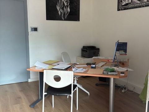 Bureau privatif meubl&eacute; TOUT COMPRIS 20 m&sup2; � 900 � HT CC � L'Union 900 31240 L'union