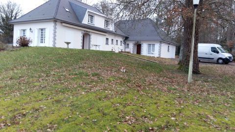   Double et robuste Maison id�ale pour grande famille Maison - 10 pi�ce(s) - 300 m�