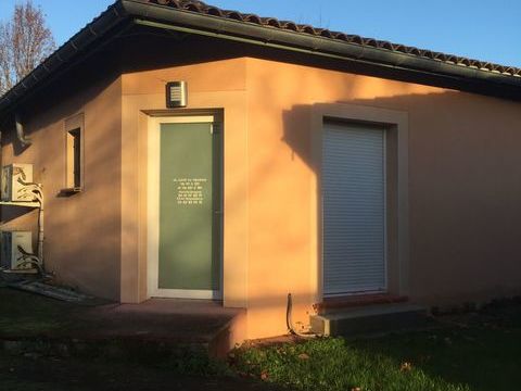   T  2 MAISON CASTELNAU 31620 Maison - 2 pi�ce(s) - 45 m�