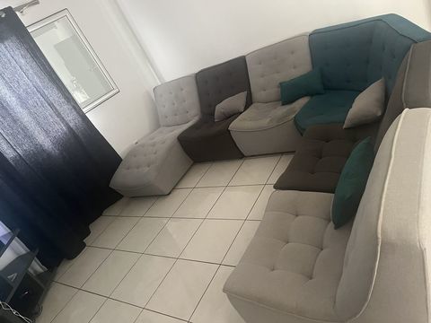 Canap� d'angle modulable avec m�ridienne 300 Saint-Paul (97)