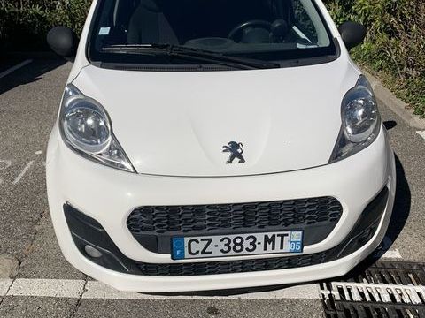 Peugeot 107 1.0e 12V 68ch BLUE LION Access 2013 occasion Nice 06200