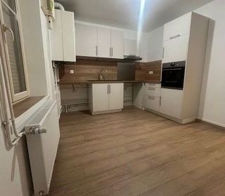  Appartement � louer 5 pi�ces 80 m�