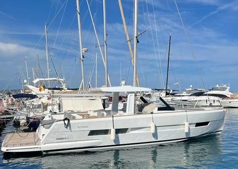 Bateaux &agrave; moteur Vedette - Yacht - Offshore 2017 occasion Saint-Tropez 83990