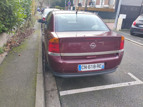 Opel Vectra 1.8 Comfort 2004 occasion Mons-en-Bar�ul 59370