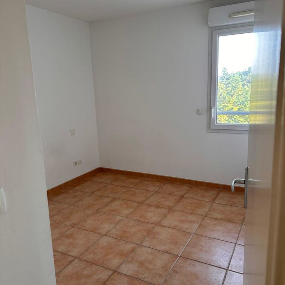 Vente Appartement T2 46m² carrez + terrasse 8m² + parking calme sans vis à vis Marseille 8