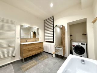  Appartement � vendre 4 pi�ces 139 m�