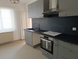  Appartement � louer 4 pi�ces 76 m�